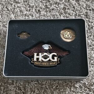 Harley-Davidson HOG Pin and Patch Set - Black, Gold, Brown